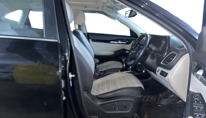 2021 KIA SELTOS GTX (O) 1.4 PETROL, Petrol, Manual, 37,133 km, Right Side Front Door Cabin