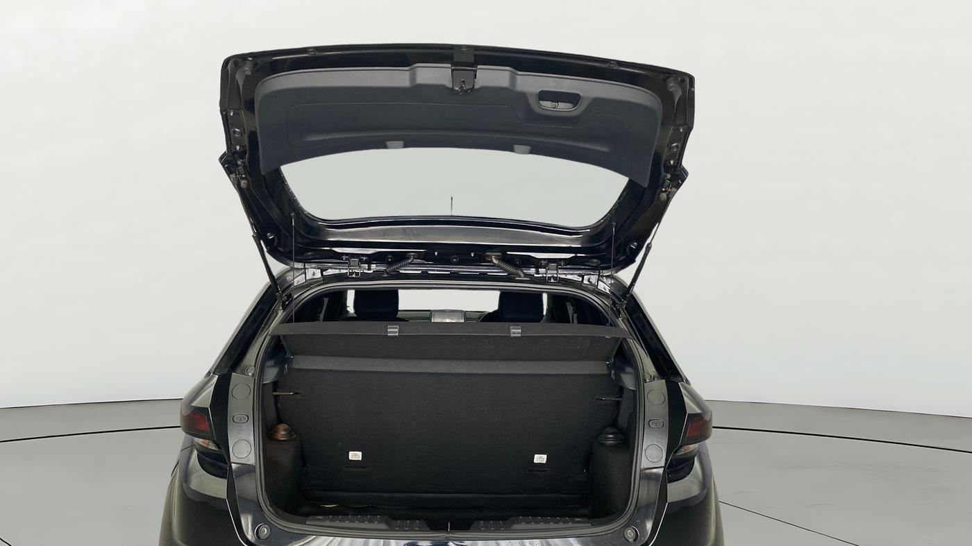 2023 Tata ALTROZ XZA PLUS DARK EDTION, Petrol, Automatic, 25,887 km, Boot Door Open