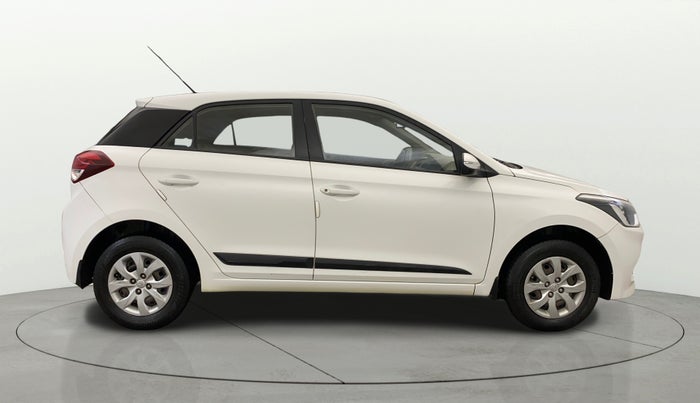 2017 Hyundai Elite i20 SPORTZ 1.2, Petrol, Manual, 90,588 km, Right Side View