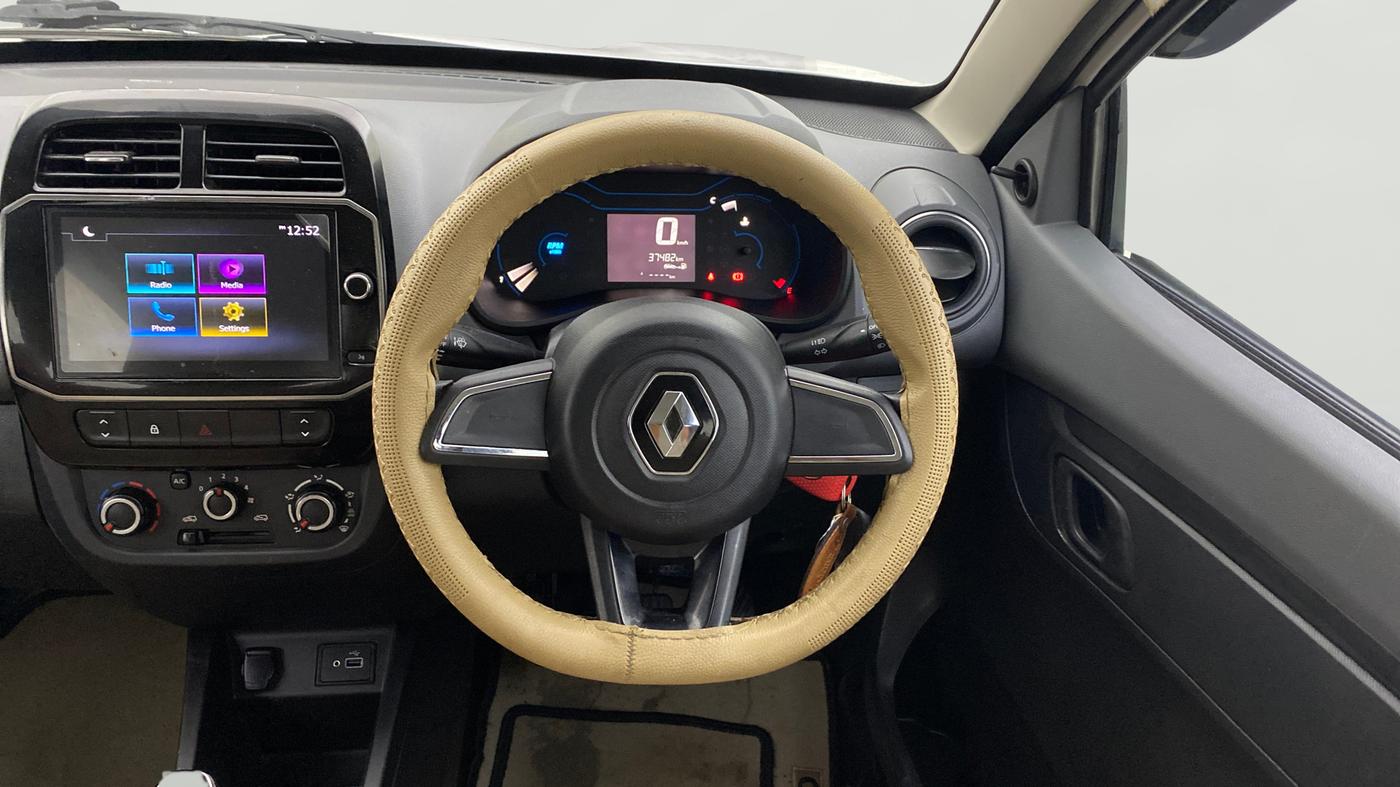 2021 Renault Kwid RXT 1.0 (O), Petrol, Manual, 37,480 km, Steering Wheel Close Up