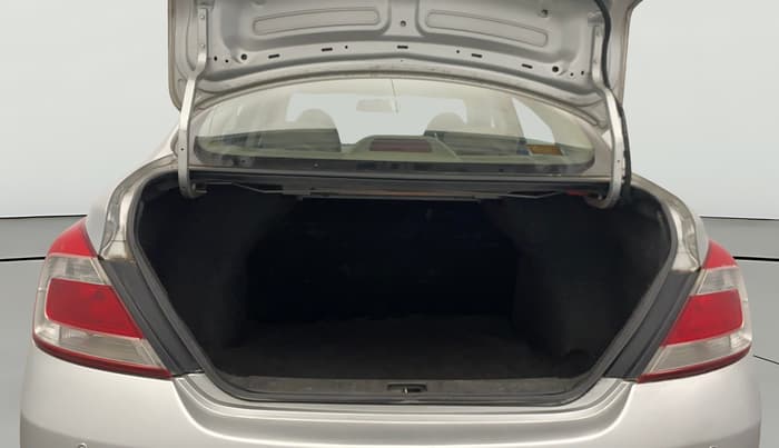 2014 Renault Scala RXL DIESEL, Diesel, Manual, 1,31,354 km, Boot Open Zoomed View
