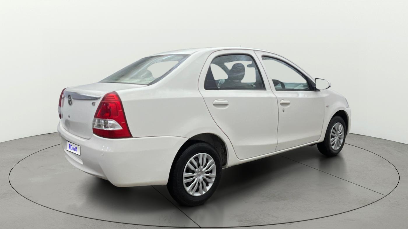 2016 Toyota Etios G, Petrol, Manual, 27,162 km, Right Back Diagonal