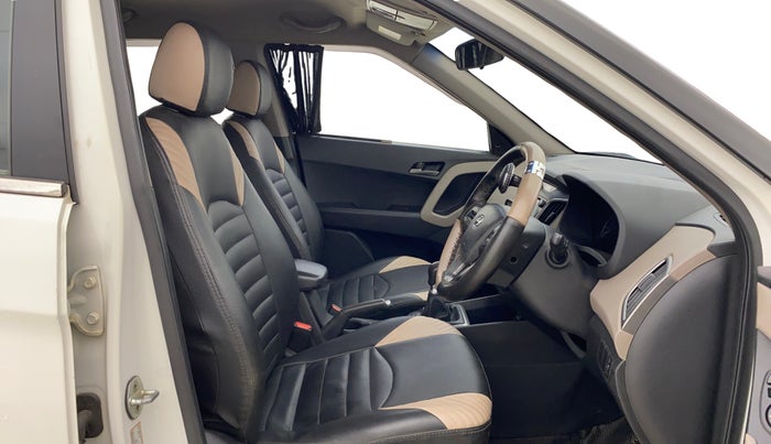 2016 Hyundai Creta SX PLUS 1.6 PETROL, Petrol, Manual, 37,019 km, Right Side Front Door Cabin