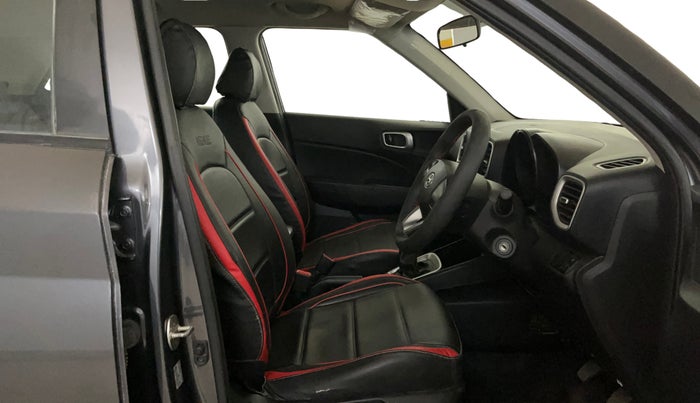 2022 Hyundai VENUE S Plus 1.2 Petrol MT, Petrol, Manual, 79,331 km, Right Side Front Door Cabin