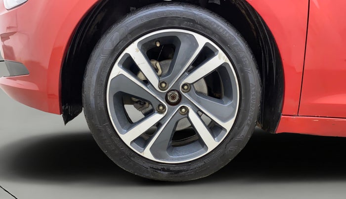 2021 Tata ALTROZ XZ DIESEL, Diesel, Manual, 75,831 km, Left Front Wheel