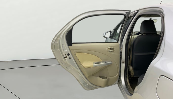 2013 Toyota Etios G, Petrol, Manual, 1,16,531 km, LHS Rear Door