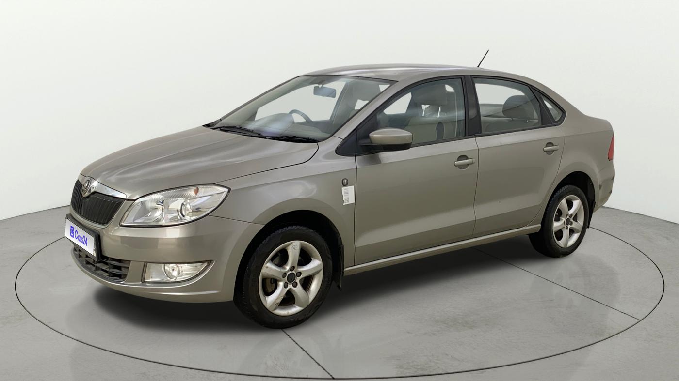 2013 Skoda Rapid ELEGANCE 1.6 MPI MT, Petrol, Manual, 11,180 km, Left Front Diagonal