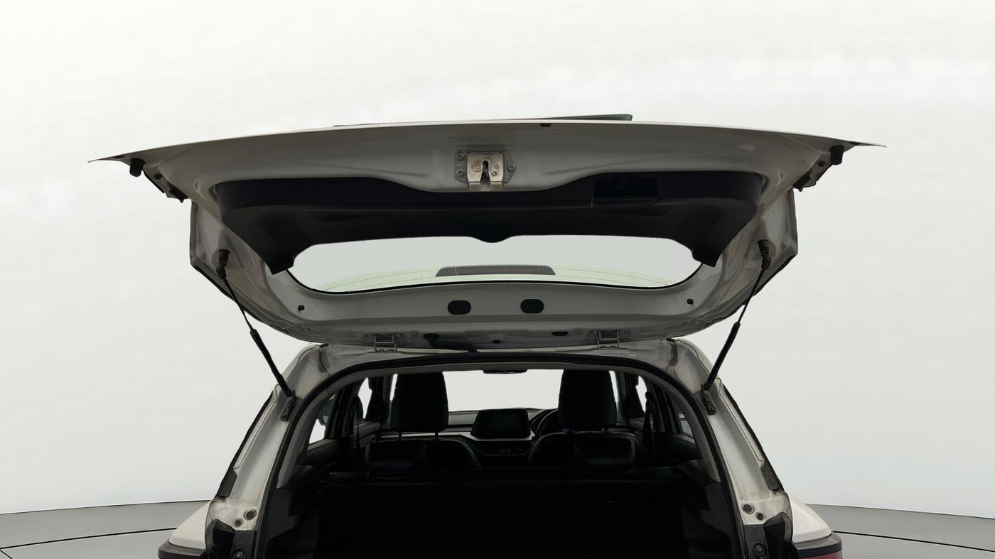 2023 Maruti BREZZA VXI SMART HYBRID, Petrol, Manual, 50,451 km, Boot Door Open