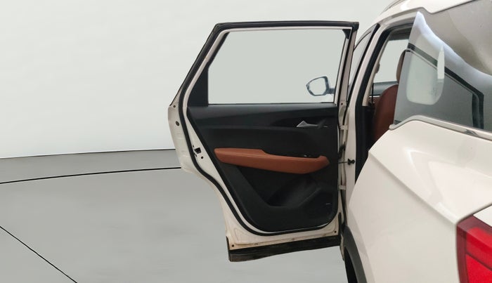 2020 MG HECTOR PLUS SMART 2.0 DIESEL TURBO MT 6-STR, Diesel, Manual, 93,070 km, LHS Rear Door