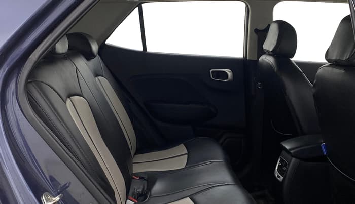 2020 Hyundai VENUE SX 1.0 TURBO IMT, Petrol, Manual, 1,08,530 km, Right Side Rear Door Cabin