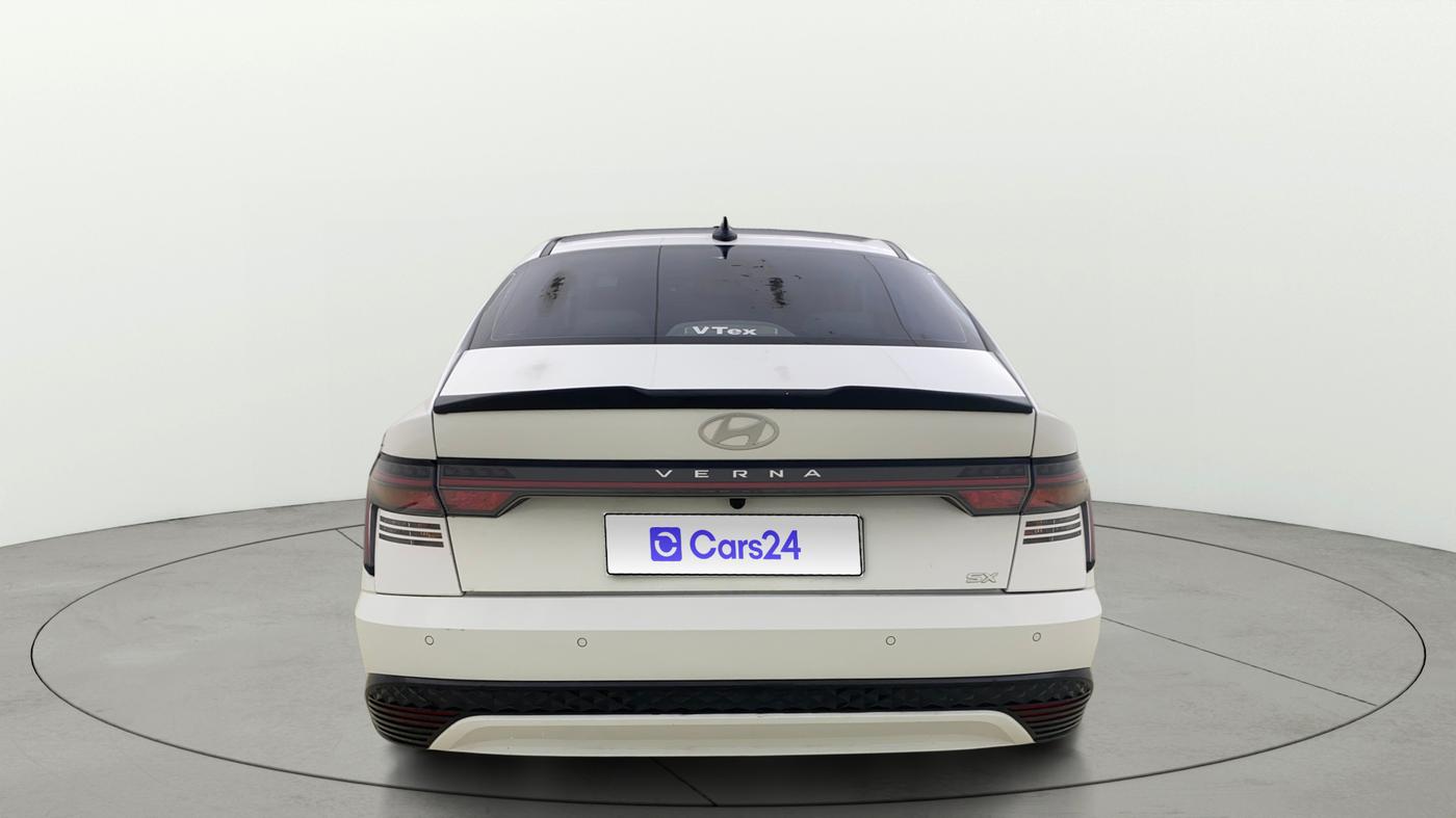 2024 Hyundai Verna SX 1.5 l MPI, Petrol, Manual, 29,697 km, Back/Rear