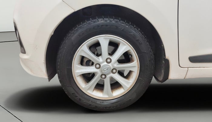 2015 Hyundai Grand i10 ASTA AT 1.2 KAPPA VTVT, Petrol, Automatic, 45,319 km, Left Front Wheel