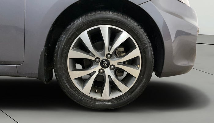 2013 Hyundai Verna FLUIDIC 1.6 VTVT SX, Petrol, Manual, 77,894 km, Right Front Wheel