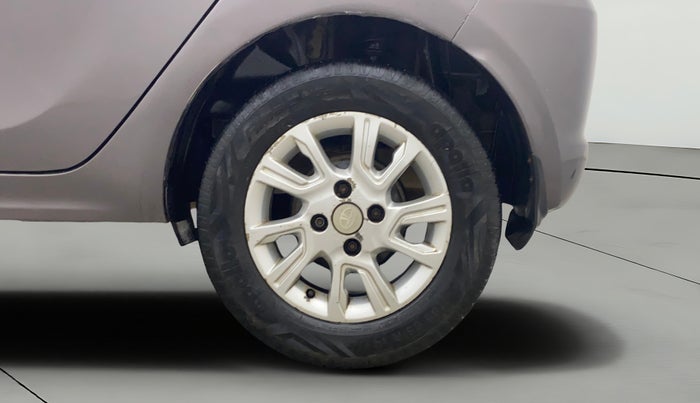 2016 Tata Tiago XZ PETROL, Petrol, Manual, 1,25,966 km, Left Rear Wheel