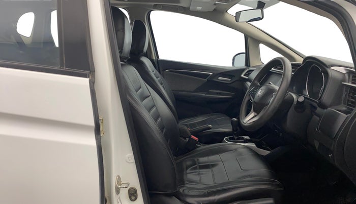 2017 Honda WR-V 1.5L I-DTEC VX MT, Diesel, Manual, 97,195 km, Right Side Front Door Cabin