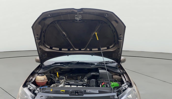 2017 Volkswagen Polo HIGHLINE1.2L, Petrol, Manual, 72,534 km, Open Bonet