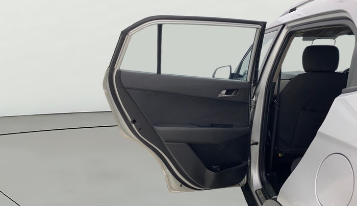 2016 Hyundai Creta SX PLUS AT 1.6 PETROL, Petrol, Automatic, 1,08,587 km, LHS Rear Door