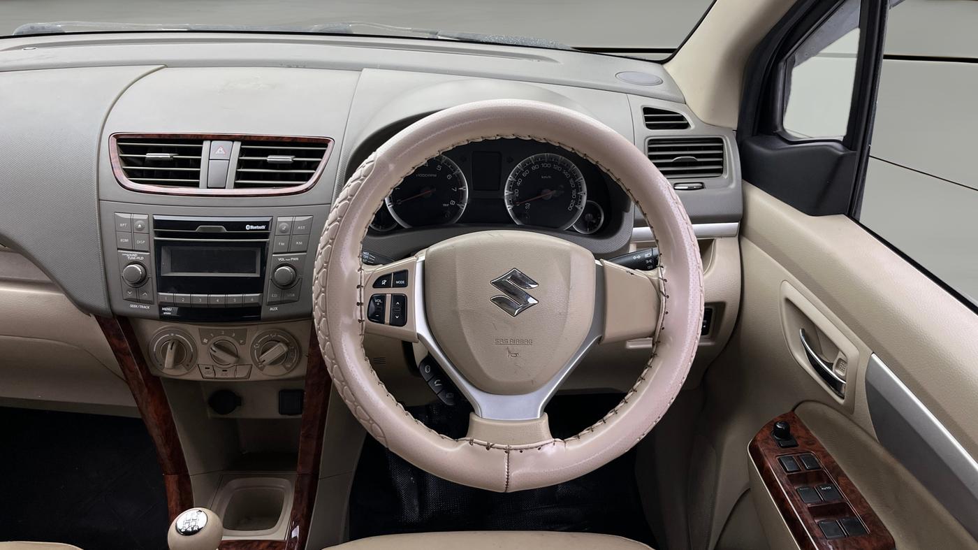 2017 Maruti Ertiga VXI, Petrol, Manual, 1,14,288 km, Steering Wheel Close Up