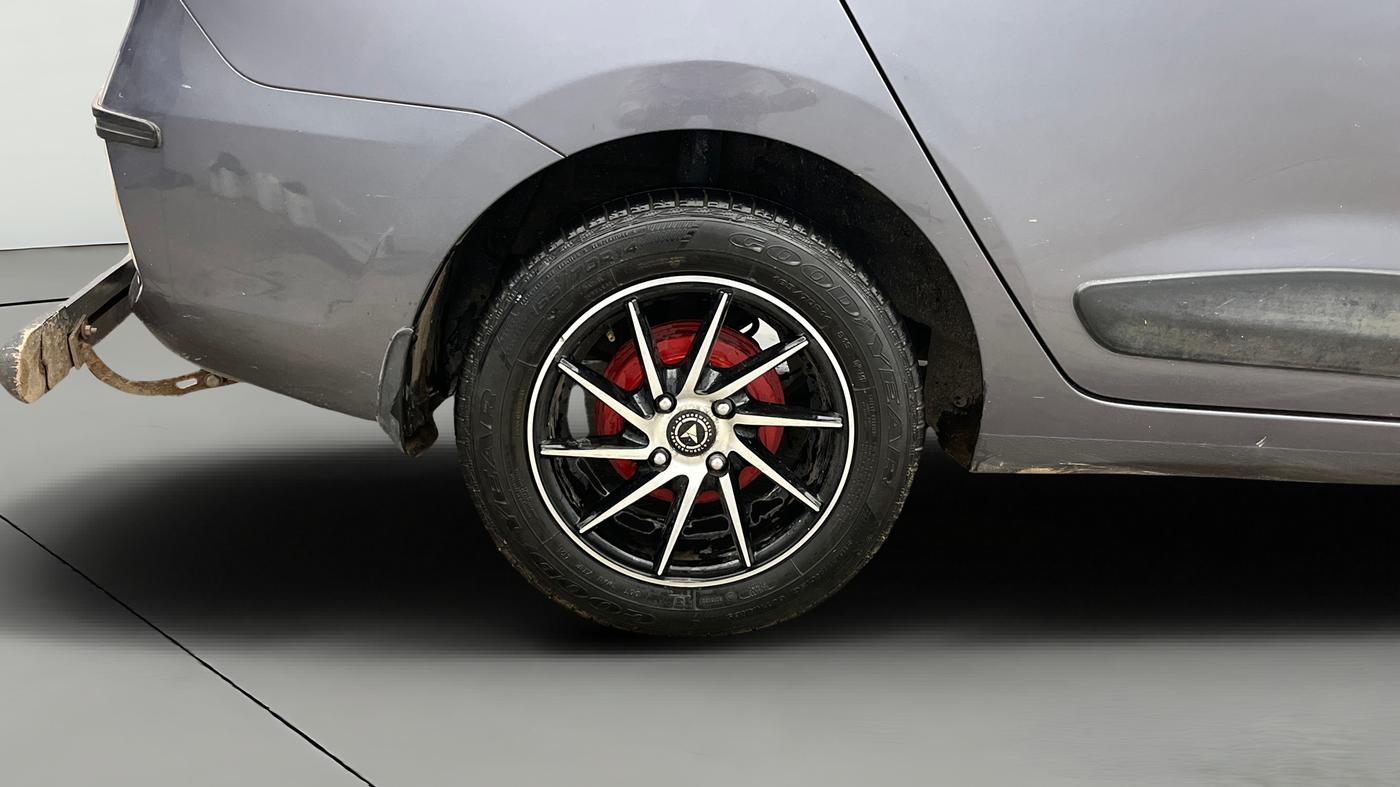 2019 Hyundai Xcent S 1.2, Petrol, Manual, 73,588 km, Right Rear Wheel