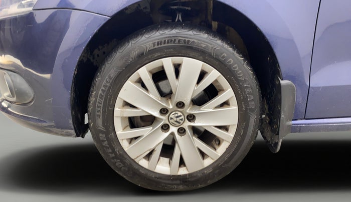 2015 Volkswagen Vento HIGHLINE DIESEL 1.5, Diesel, Manual, 60,180 km, Left Front Wheel