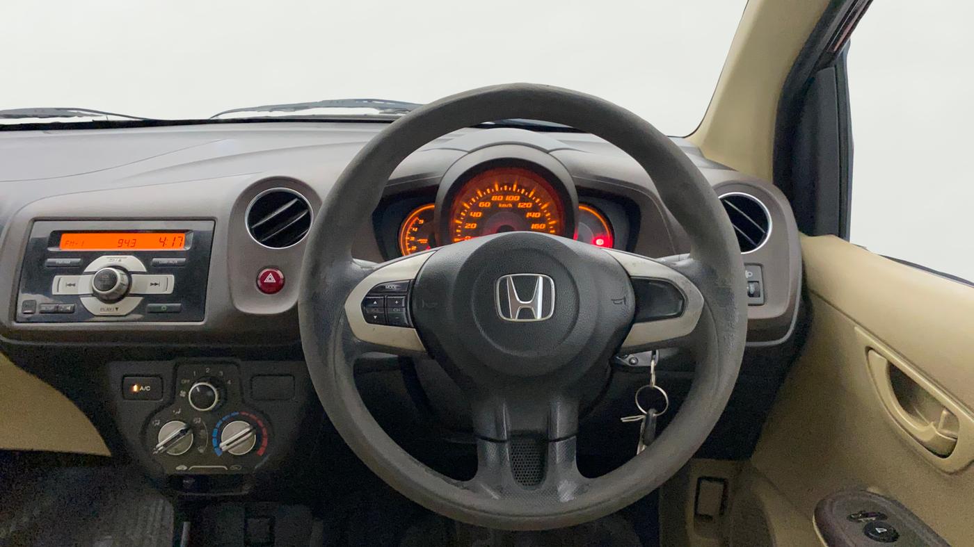 2013 Honda Amaze 1.5L I-DTEC S, Diesel, Manual, 93,477 km, Steering Wheel Close Up