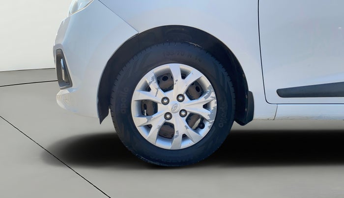 2014 Hyundai Grand i10 SPORTZ 1.2 KAPPA VTVT, Petrol, Manual, 69,487 km, Left Front Wheel