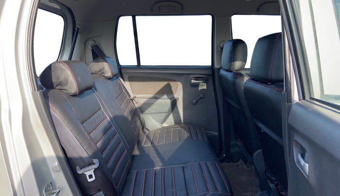 2012 Maruti Wagon R 1.0 LXI, Petrol, Manual, 74,095 km, Right Side Rear Door Cabin