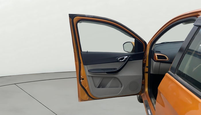 2017 Tata Tiago XZ PETROL, Petrol, Manual, 46,137 km, LHS Front Door