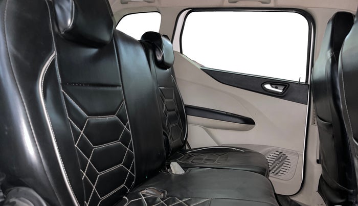 2022 Renault TRIBER RXZ, Petrol, Manual, 35,223 km, Right Side Rear Door Cabin