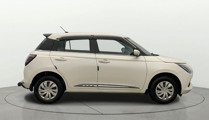 2024 Maruti Swift VXi (O), Petrol, Manual, 32,231 km, Right Side View