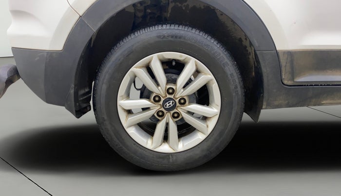 2016 Hyundai Creta SX PLUS 1.6 PETROL, Petrol, Manual, 80,183 km, Right Rear Wheel