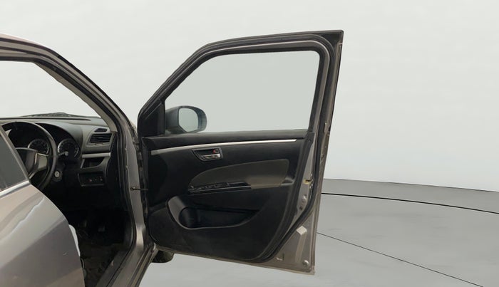 2012 Maruti Swift VXI, Petrol, Manual, 75,812 km, RHS Front Door