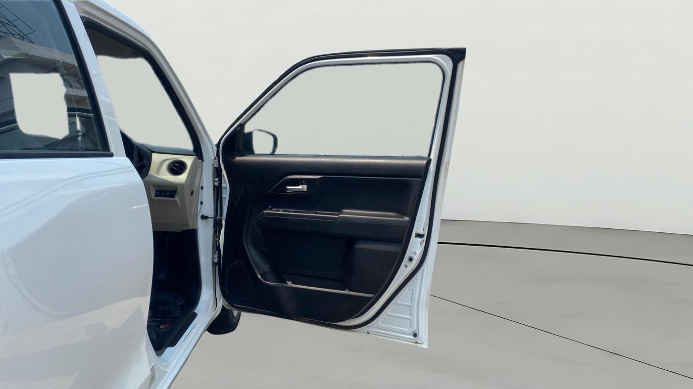 2024 Maruti New Wagon-R VXI 1.0, Petrol, Manual, 31,976 km, RHS Front Door