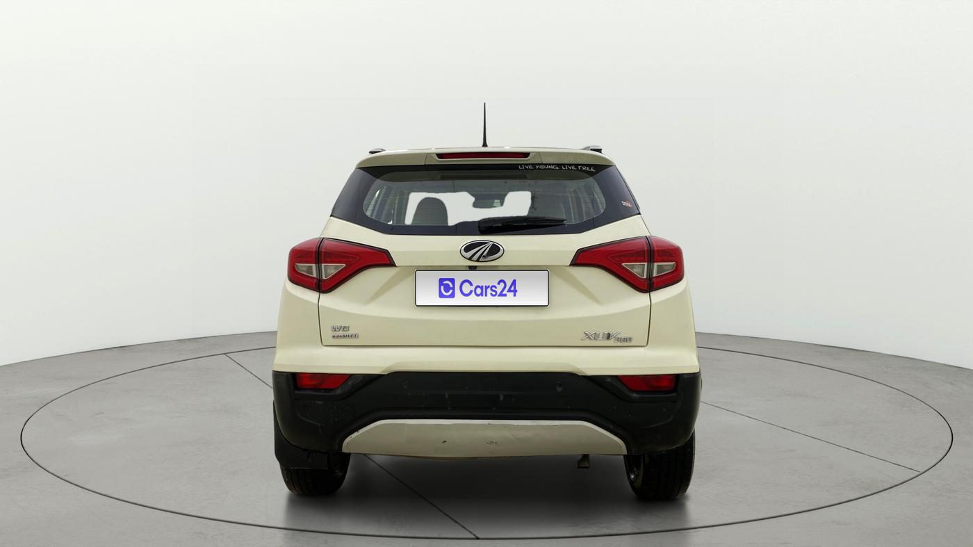 2019 Mahindra XUV300 W8 (O) 1.5 DIESEL AMT, Diesel, Automatic, 1,40,621 km, Back/Rear