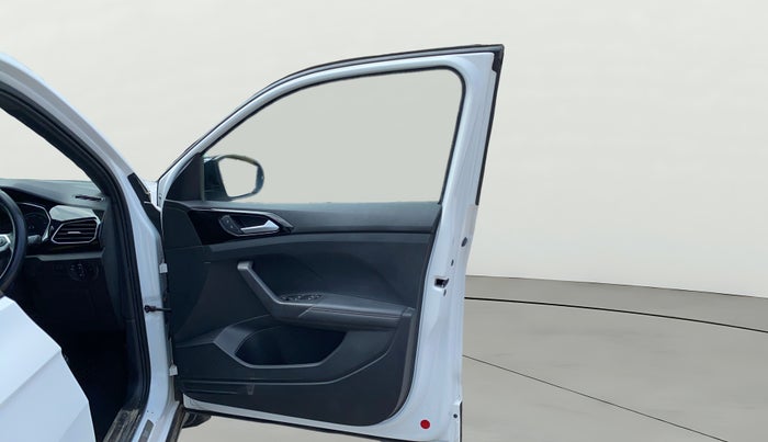 2024 Volkswagen TAIGUN GT Line 1.0L TSI MT, Petrol, Manual, 17,691 km, RHS Front Door