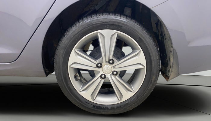 2018 Hyundai Verna 1.6 VTVT SX O, Petrol, Manual, 59,644 km, Left Rear Wheel