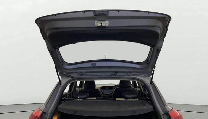 2017 Hyundai Elite i20 ASTA 1.2 (O), Petrol, Manual, 70,081 km, Boot Door Open