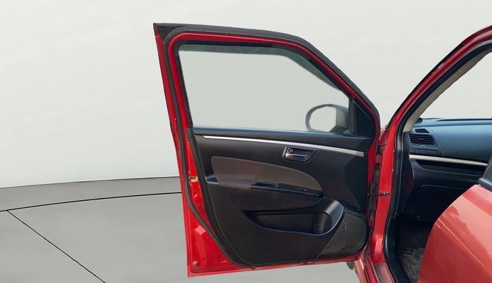 2014 Maruti Swift VDI, Diesel, Manual, 1,07,149 km, LHS Front Door