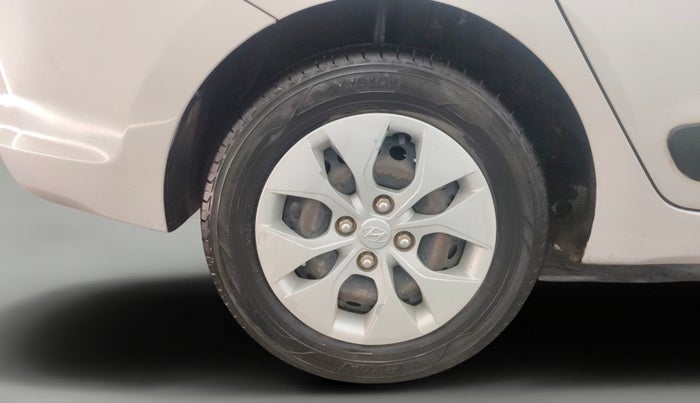 2015 Hyundai Xcent S 1.2, Petrol, Manual, 25,456 km, Right Rear Wheel