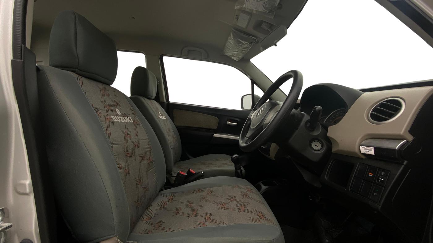 2014 Maruti Wagon R 1.0 VXI, Petrol, Manual, 16,126 km, Right Side Front Door Cabin