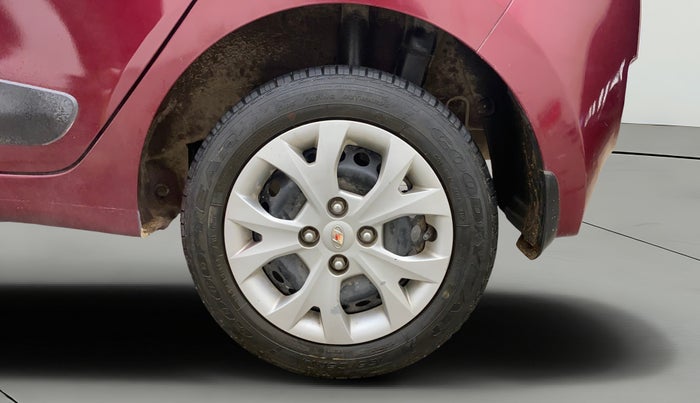 2016 Hyundai Grand i10 SPORTZ 1.2 KAPPA VTVT, Petrol, Manual, 32,353 km, Left Rear Wheel