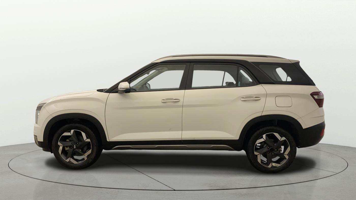 2023 Hyundai ALCAZAR PLATINUM 1.5 TURBO PETROL MT 7STR, Petrol, Manual, 2,159 km, Left Side