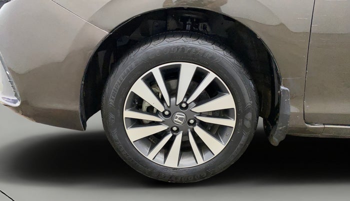 2024 Honda City 1.5L I-VTEC V, Petrol, Manual, 10,886 km, Left Front Wheel