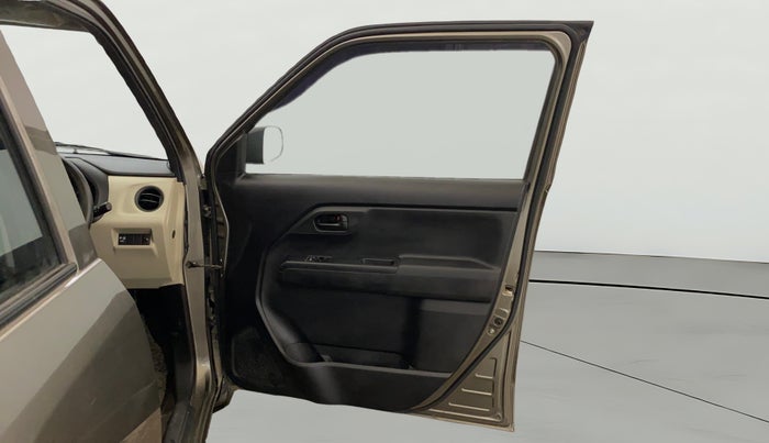 2020 Maruti New Wagon-R LXI CNG 1.0, CNG, Manual, 53,437 km, RHS Front Door