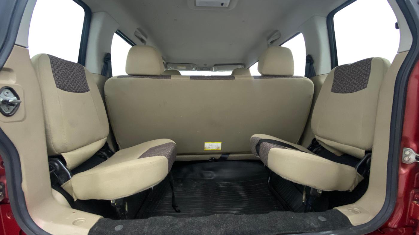 2018 Mahindra TUV300 T8, Diesel, Manual, 65,781 km, Third Seat Row ( optional )