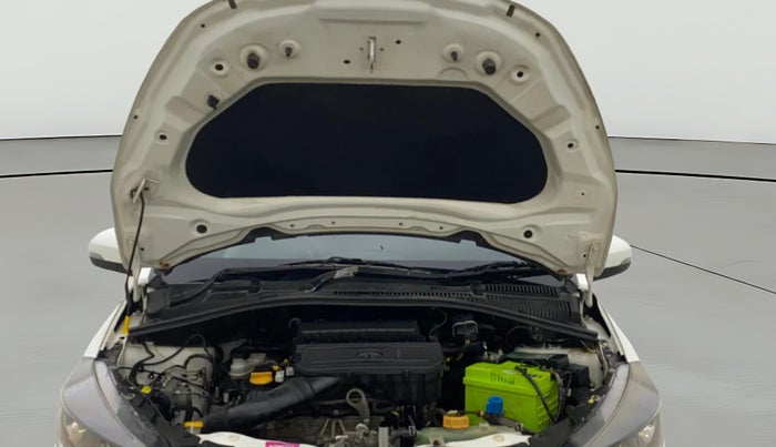 2021 Tata Tiago XT LIMITED EDITION PETROL, CNG, Manual, 1,04,937 km, Open Bonet