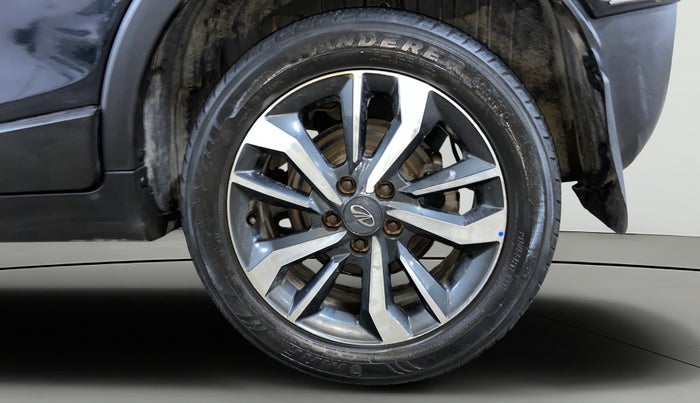 2021 Mahindra XUV300 W8 (O) 1.5 DIESEL, Diesel, Manual, 75,937 km, Left Rear Wheel