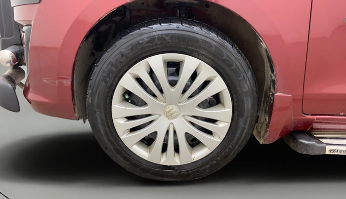 2013 Maruti Ertiga VXI, Petrol, Manual, 98,798 km, Left Front Wheel