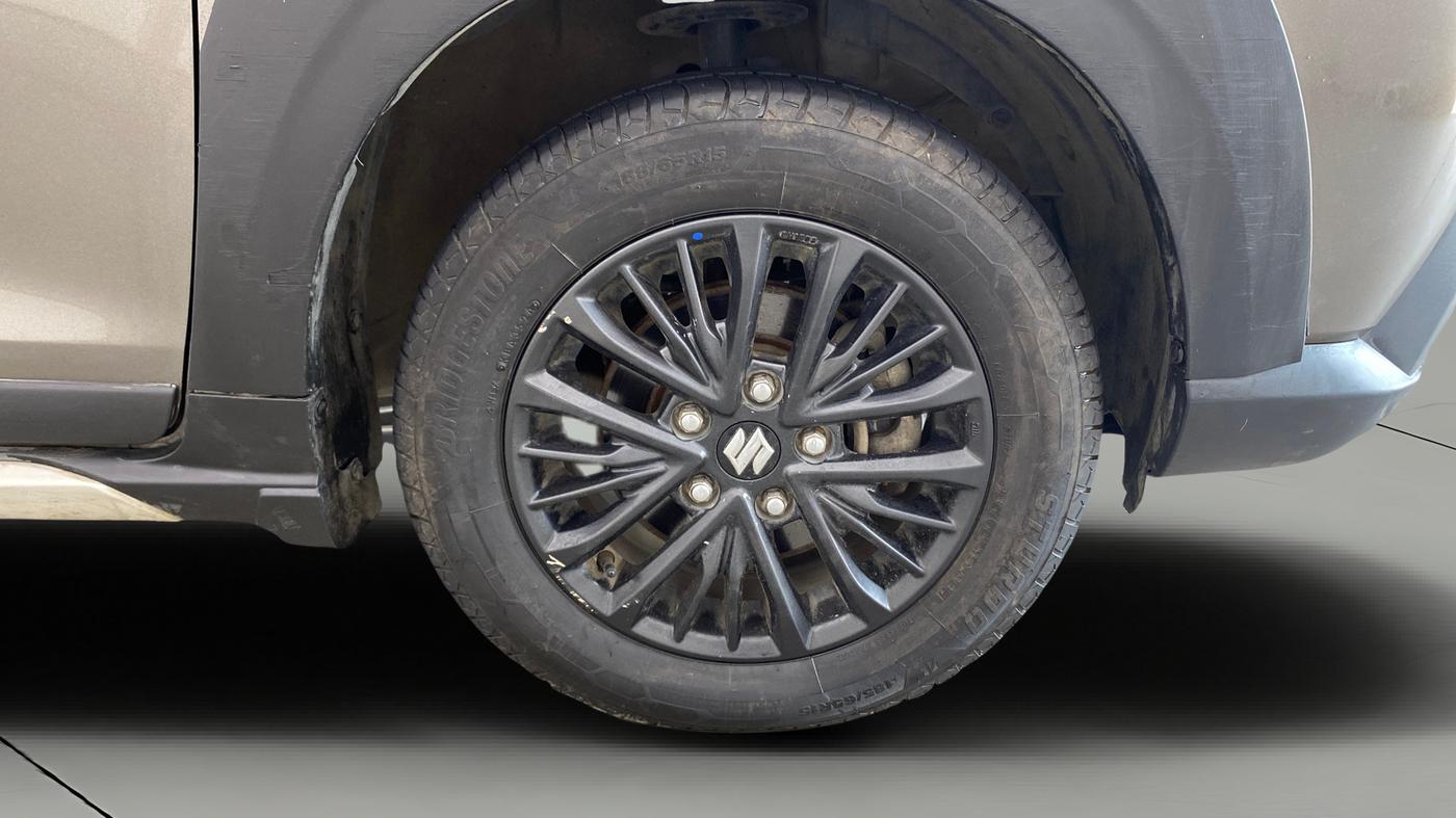 2020 Maruti XL6 ALPHA MT, Petrol, Manual, 73,537 km, Right Front Wheel