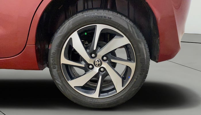 2022 Toyota Glanza V, Petrol, Manual, 46,976 km, Left Rear Wheel